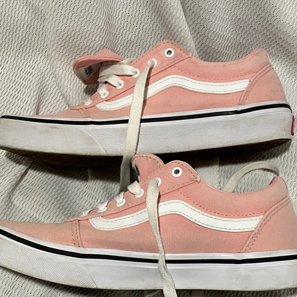 Vans Women's Blush Pink Canvas Sneakers - Picture 5 of 9